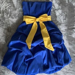 Prom Dress w/ removable Belt